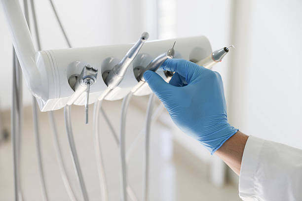 Professional Dental Veneers technician working in Deer Park, IL